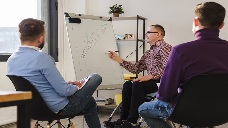 Pedrovazpaulo Coaching: A Simple Guide to Personal Growth and Professional Development